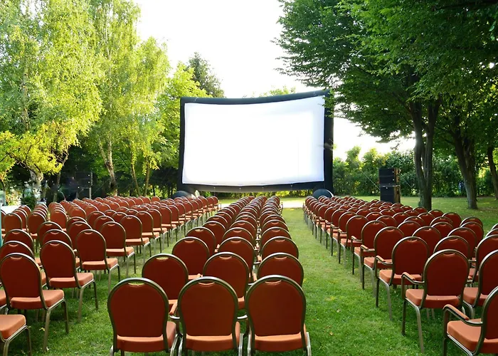 布加勒斯特皇冠假日酒店 4* 布加勒斯特