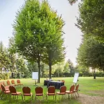 Готель Crowne Plaza By Ihg Бухарест