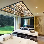 Готель Crowne Plaza By Ihg 4*