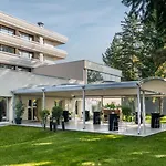 Crowne Plaza By Ihg