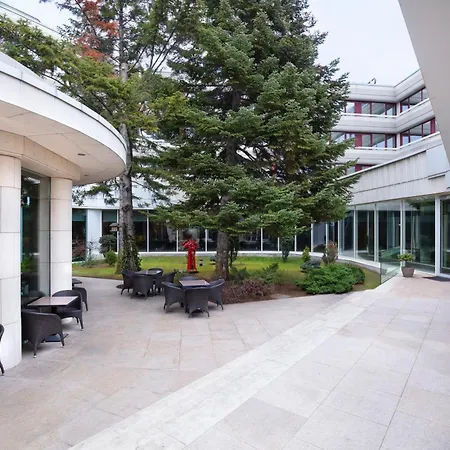 Crowne Plaza By Ihg Готель 4*