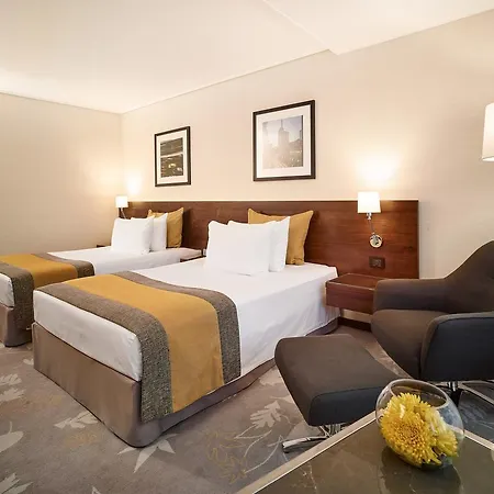 Crowne Plaza By Ihg Hotel 4*