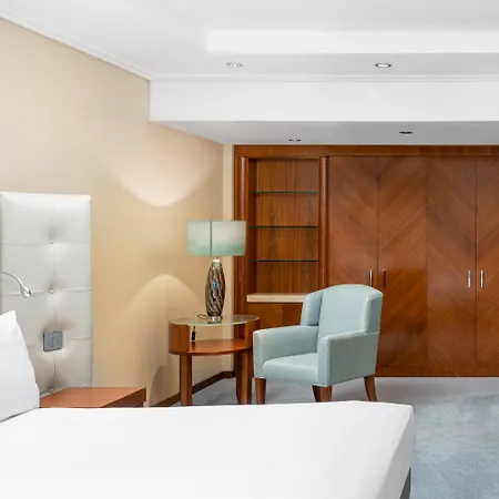 Crowne Plaza By Ihg