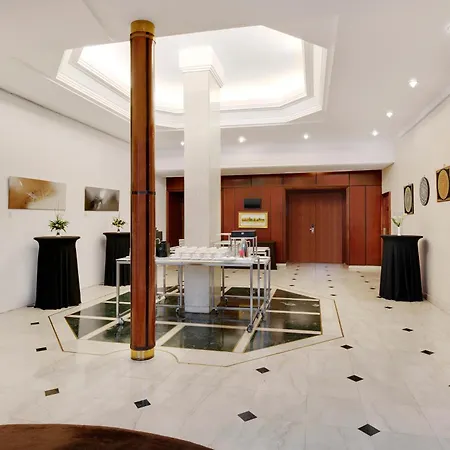 Crowne Plaza By Ihg 4* Boekarest