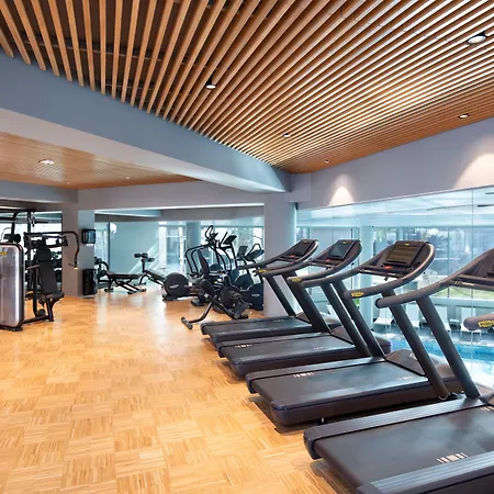 Crowne Plaza By Ihg Hotel 4*