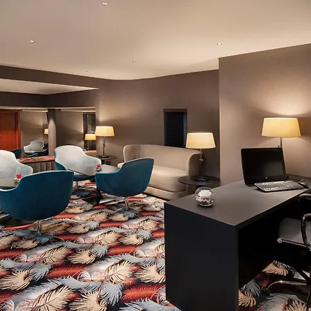 호텔 Crowne Plaza By Ihg 부쿠레슈티