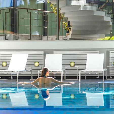 Crowne Plaza By Ihg 4* 부쿠레슈티