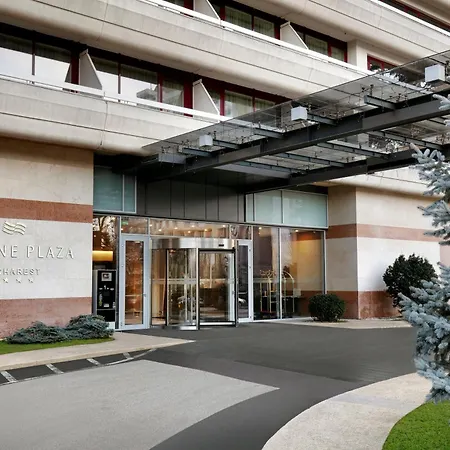 Отель Crowne Plaza By Ihg 4*