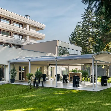 Crowne Plaza By Ihg