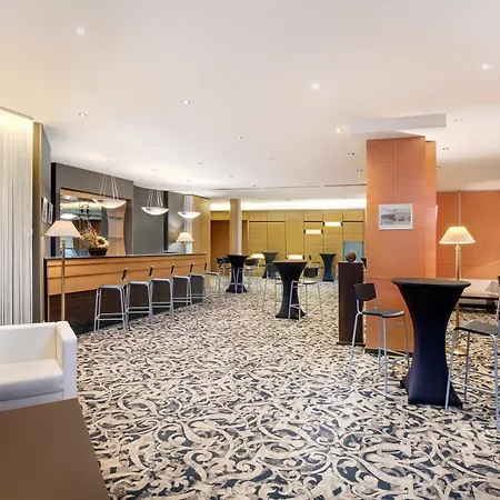 호텔 Crowne Plaza By Ihg 부쿠레슈티