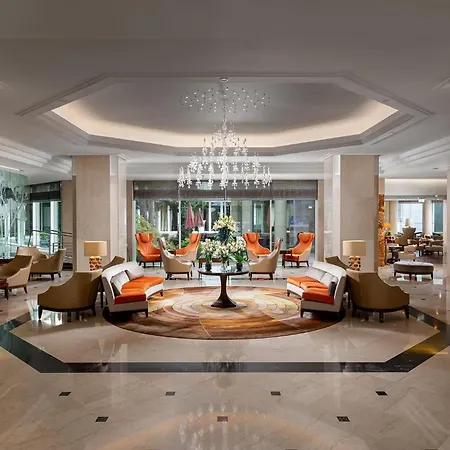 Crowne Plaza By Ihg