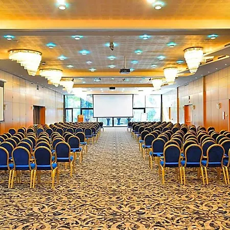 Crowne Plaza By Ihg 4* Бухарест
