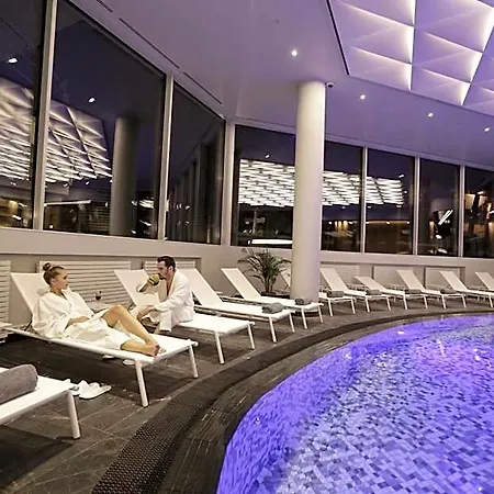 Готель Crowne Plaza By Ihg