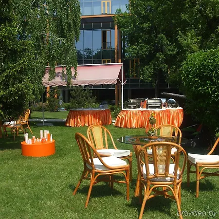 Crowne Plaza By Ihg 4* Bucureşti