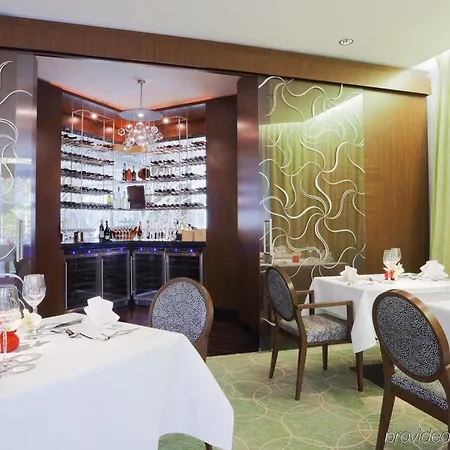 Crowne Plaza By Ihg