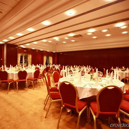 Crowne Plaza By Ihg 호텔