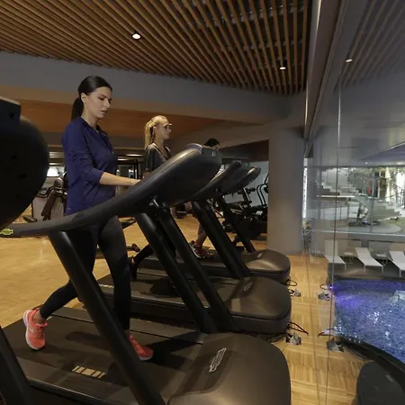 Отель Crowne Plaza By Ihg 4*