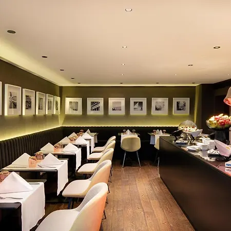 Crowne Plaza By Ihg Отель