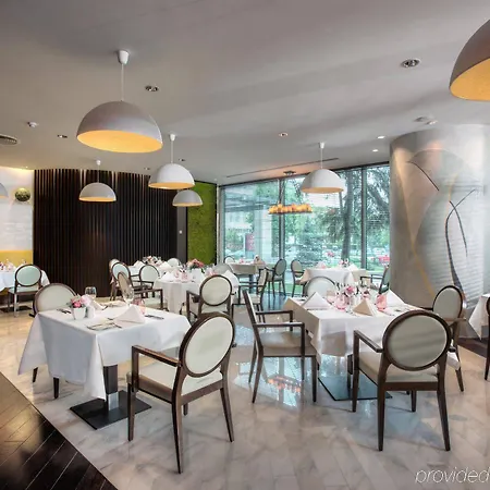 Crowne Plaza By Ihg Bukarest