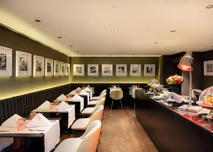 كراون بلازا فندق