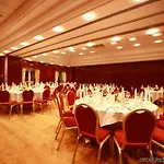 Crowne Plaza By Ihg Hotel
