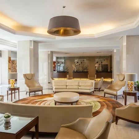 Crowne Plaza By Ihg Hotel