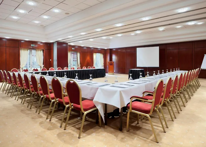 Hotel Crowne Plaza By Ihg Bukurešť