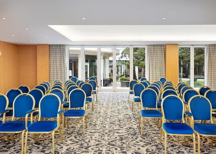 Hotel Crowne Plaza By Ihg Bukurešť