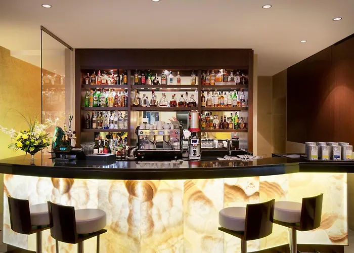 Crowne Plaza By Ihg