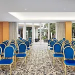 Hotel Crowne Plaza By Ihg Bukarest
