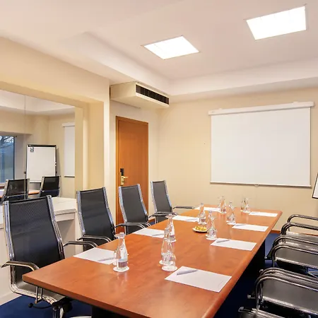 Crowne Plaza By Ihg Hotel Bucharest