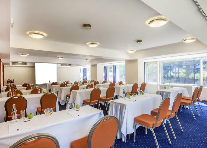 Crowne Plaza By Ihg Ξενοδοχείο